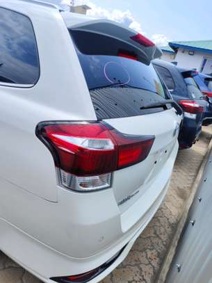 Toyota Fielder wxB hybrid 2wd white 2019 image 7