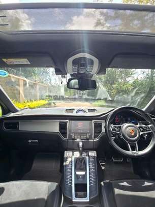 2018 porche macan GTS image 11
