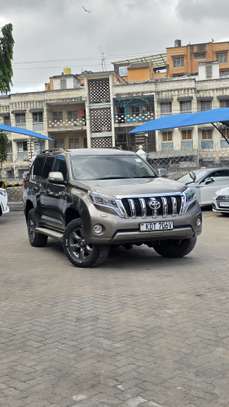 Toyota land Cruiser Prado VX-L 2015 image 9