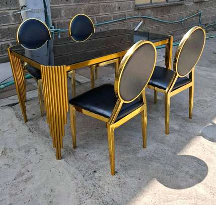 4 seater mordern dining table image 2