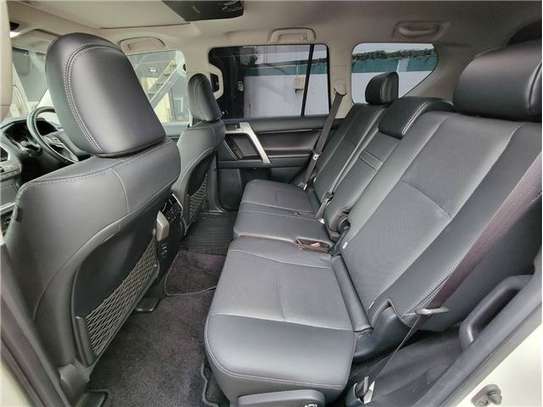 2020 TOYOTA LAND CRUISER PRADO TX L Package image 6