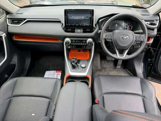 TOYOTA RAV4 ADVENTURE 2019MODEL SUNROOF image 9