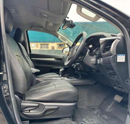 2021 Toyota Hilux image 14