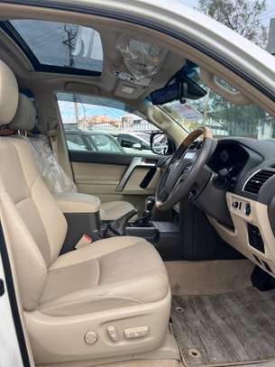 Toyota prado TXL 2021 Model with sunroof image 11