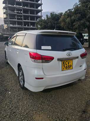 2012 Toyota Wish image 4