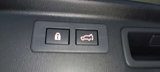 Subaru Forester E-boxer Green 2019 image 8