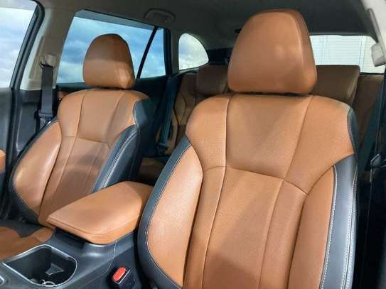2021 SUBARU OUTBACK image 2