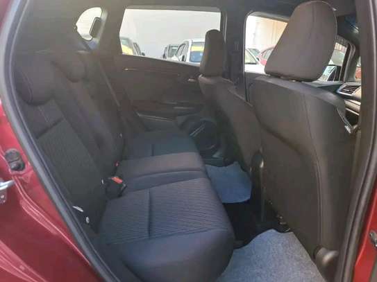 Honda fit hybrid image 4
