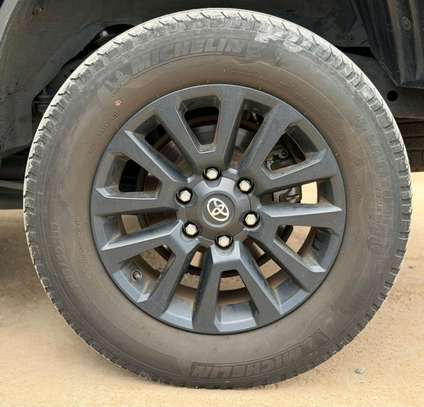 2022 Toyota Land Cruiser Prado TX-L image 5