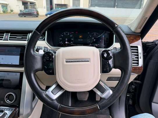 2019 Range Rover Vogue autobiography image 13