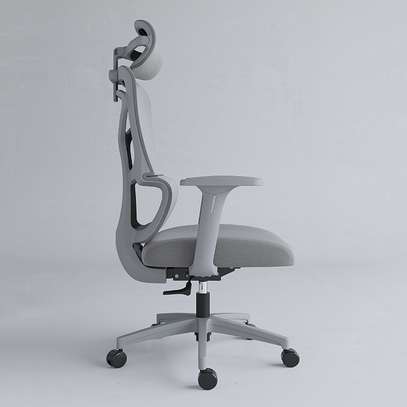 Office Chair: Ergonomic Modern Office Chair In Awendo image 2