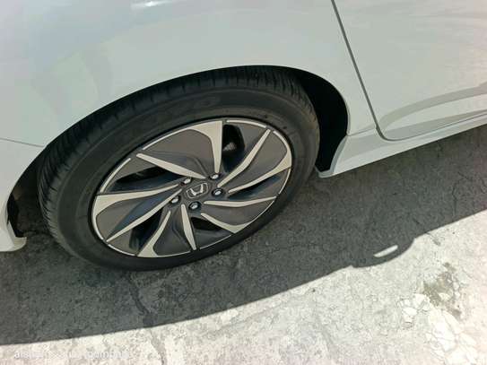 Honda insight image 6