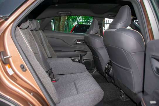 Toyota crown newshape hybrid on sale in Kenya image 7