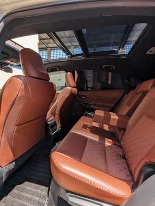 Toyota harrier Sunroof 2018 AWD image 11