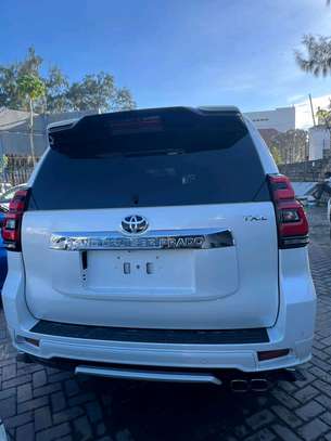 TOYOTA LANDCRUISER PRADO TX.L 2019MODEL SUNROOF DIESEL image 2