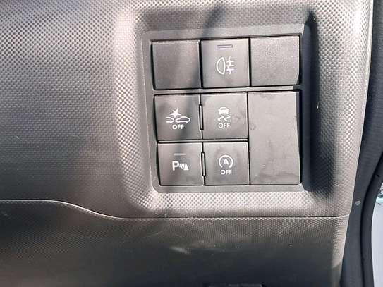 Toyota Raise image 8