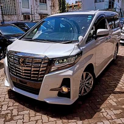 Toyota Alphard With Sunroof 2018 image 3