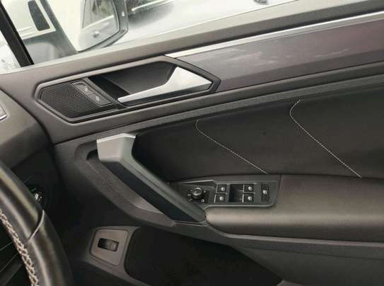 Volkswagen Tiguan R-line white colour 2018 image 7
