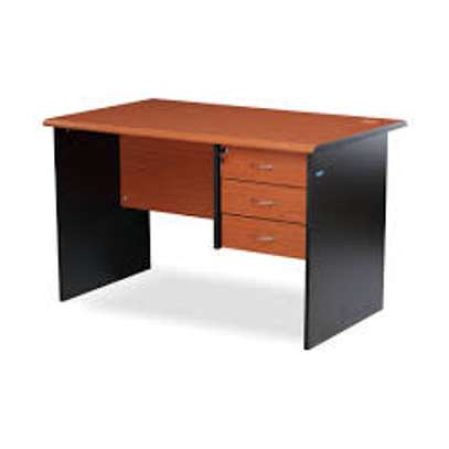 1.4 M Iported Wooden 3 Drawer Economic Desk image 6