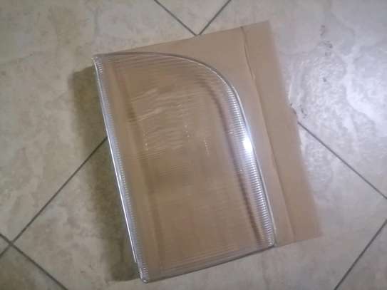 Head glass/shark/5l/hiace image 2