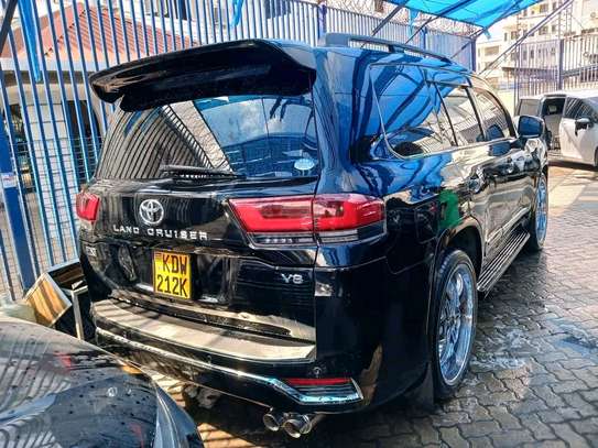 TOYOTA LAND CRUISER V8 ZX,2015(WE ACCEPT H.P ,DEPOSIT 3M) image 3