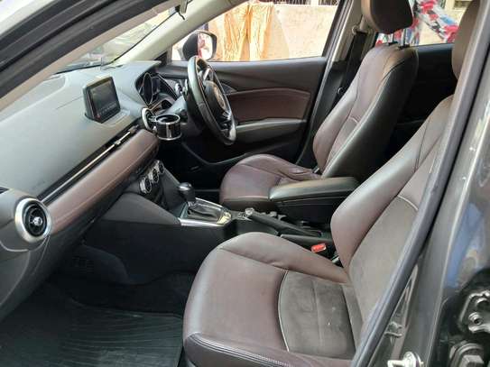 Mazda CX-3 petrol 2019 image 3