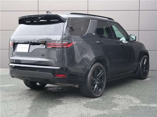 2021 LAND ROVER DISCOVERY R-DYNAMIC HSE image 4