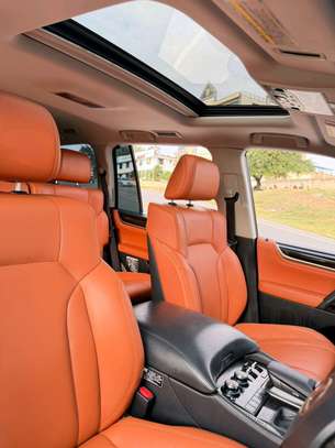 LEXUS LX570 PETROL 2015MODEL SUNROOF image 11