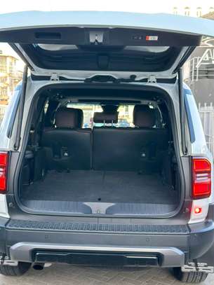 Toyota land cruiser prado J250 image 7