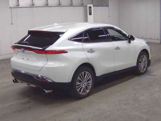2021 TOYOTA HARRIER image 4
