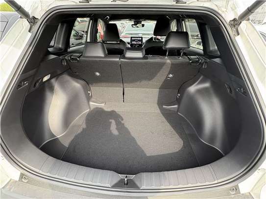 2021 TOYOTA COROLLA CROSS HYBRID image 9