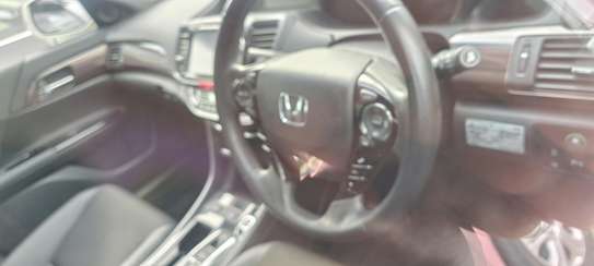 Honda Accord hybrid white 2018 image 4