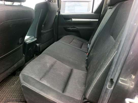 Toyota Hilux incible image 21