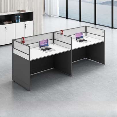 Workstations: 6-User Workstation image 4