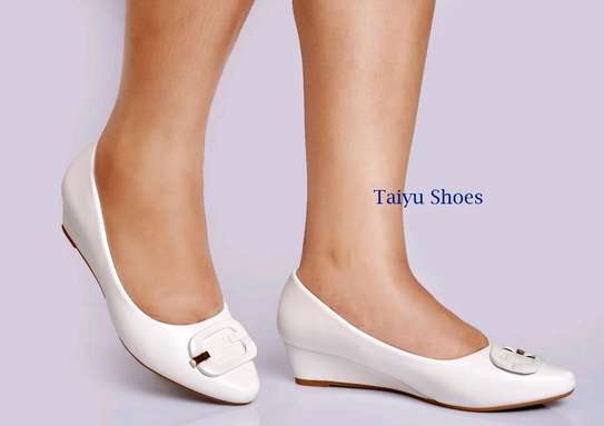 Taiyu Low Wedge Shoes Size 37-42 Classic Colors image 2
