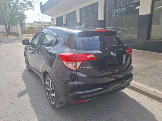 HONDA VEZEL RS NORMAL 2018MODEL image 12