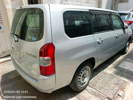 Toyota probox Gl image 3