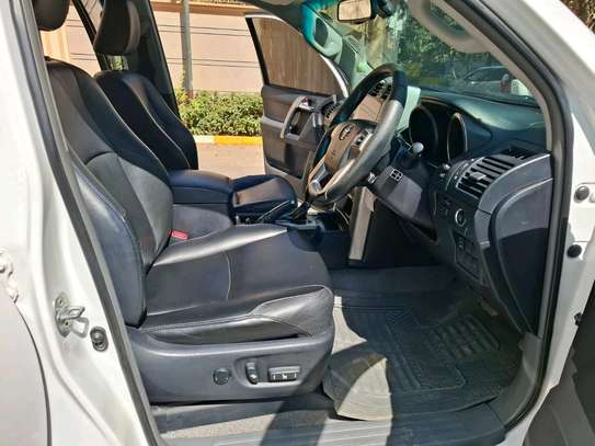 LAND CRUISER PRADO TX PETROL 2011 MODEL WITH 2018 FACELIFT image 6