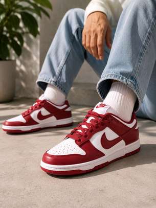 Sport shoes image 11