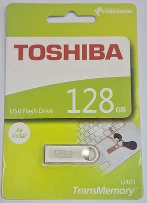 Toshiba 128GB USB Flash drive image 2