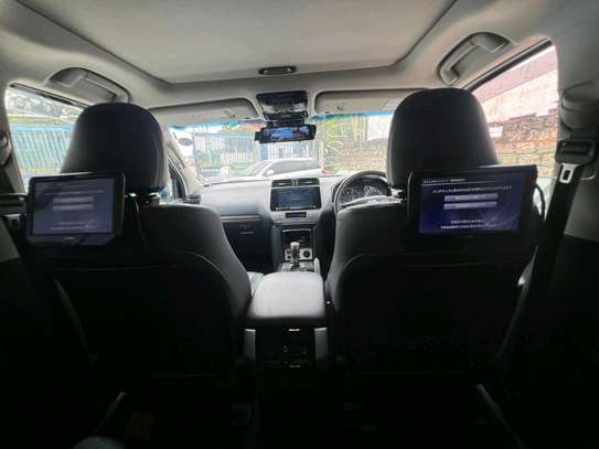 TOYOTA LANDCRUISER PRADO TX.L 2019MODEL SUNROOF DIESEL image 4
