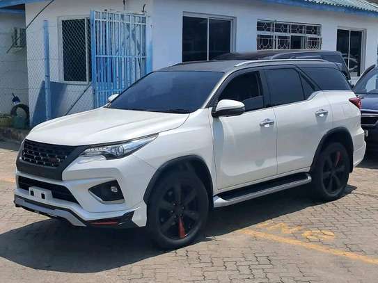 Toyota fortuner 2018model image 3