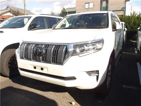 2019 TOYOTA LAND CRUISER PRADO TX L Package 4WD image 5
