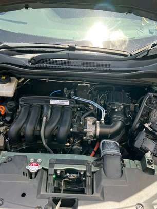 Honda bezel hybrid image 2