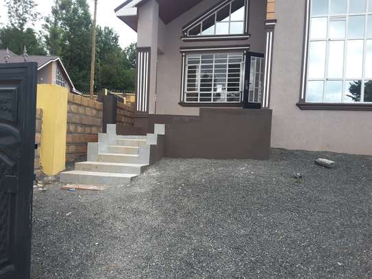 Amazing 3 BR Houses plus Sqs in Ngong image 9