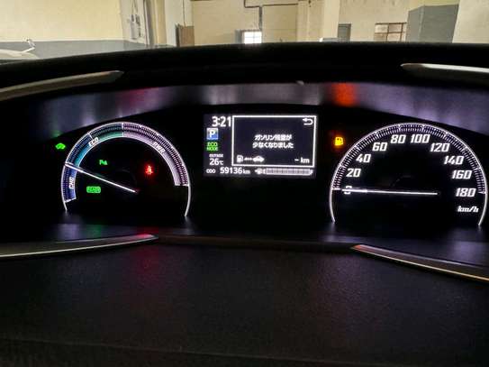Toyota Sienta hybrid 7seater 2019 image 3