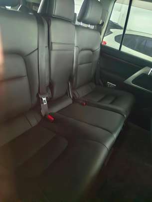 Toyota Land Cruiser ZX V8 sunroof black 2018 image 8