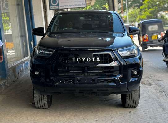 Toyota hilux image 4