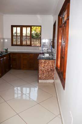 BEACH VILLA FOR SALE IN DIANI image 9