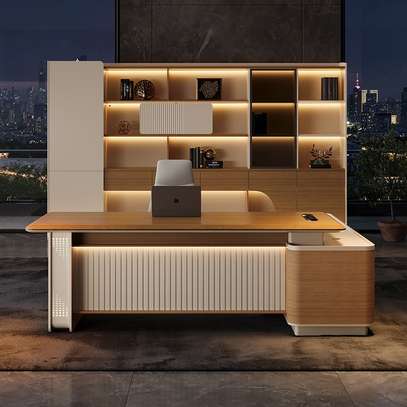 Office Desk:2.2 M L-shaped executive office desk in Kisumu image 6